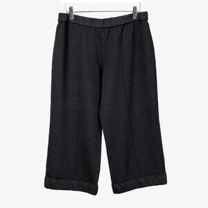 St. John Navy Knit Cropped Short Pant